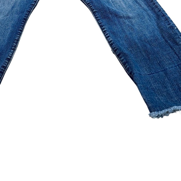 Kut From The Kloth Women’s Size 10 Raw Ankle Hem Light Wash Distressed  Jeans - Picture 3 of 10